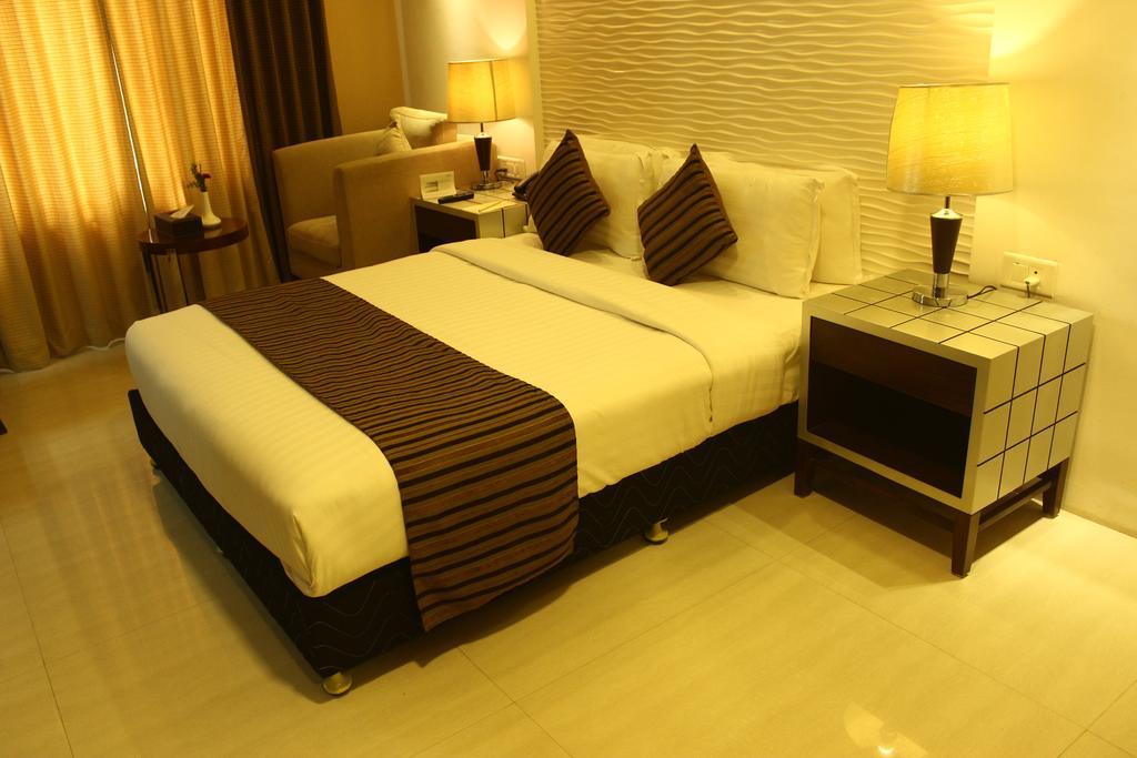 Hotel Abaam Cochin Kochi Exterior foto