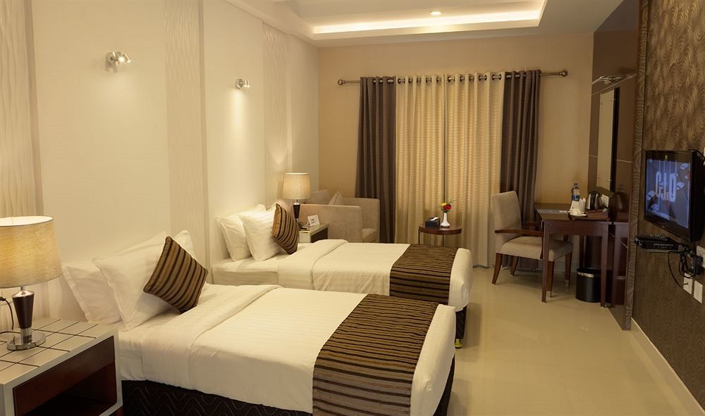 Hotel Abaam Cochin Kochi Exterior foto