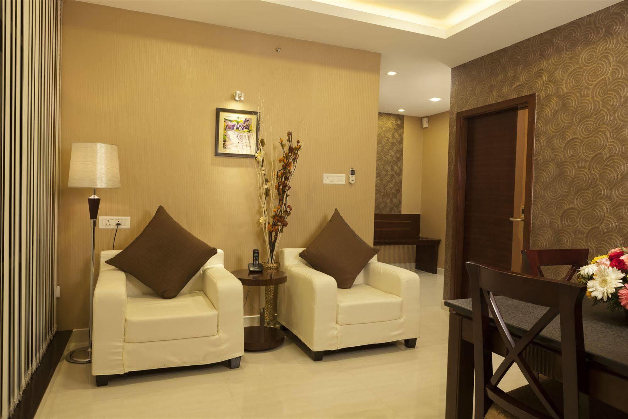 Hotel Abaam Cochin Kochi Exterior foto